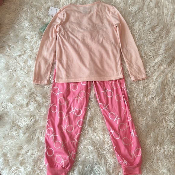 NWT, Calvin Klein, Girls, two piece pajama‎ set, peach logo top with pink pants - Picture 10 of 10